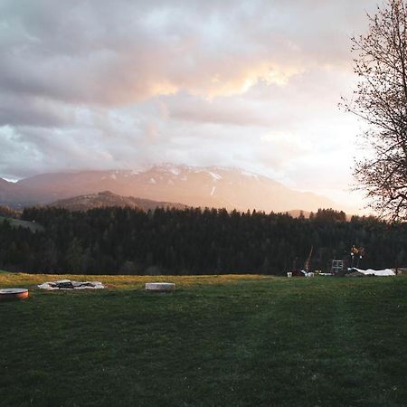 Appartamento Kmetija Pecnik Prevalje Esterno foto