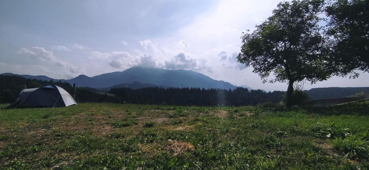Appartamento Kmetija Pecnik Prevalje Esterno foto