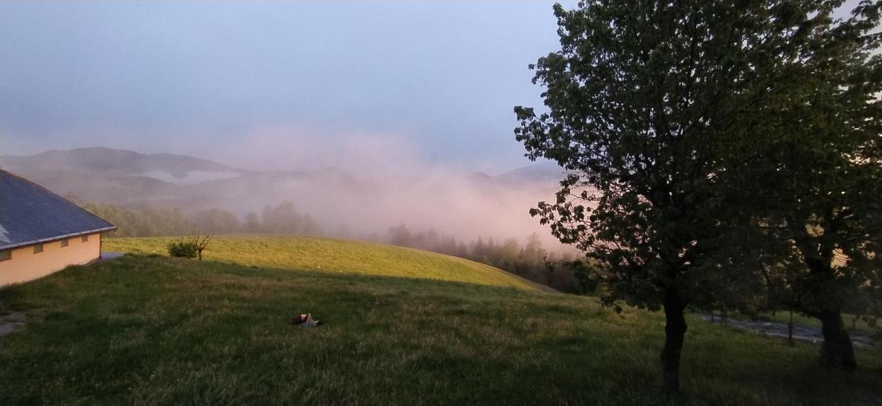 Appartamento Kmetija Pecnik Prevalje Esterno foto