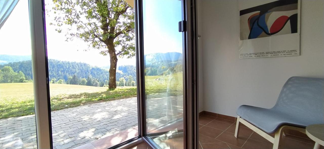 Appartamento Kmetija Pecnik Prevalje Esterno foto