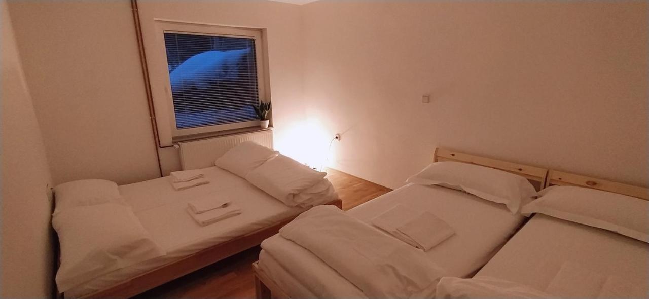 Appartamento Kmetija Pecnik Prevalje Esterno foto