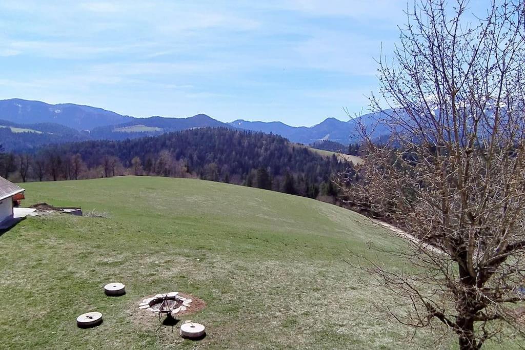 Appartamento Kmetija Pecnik Prevalje Esterno foto